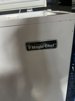 Freezer - Magic Chef 