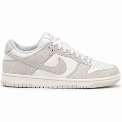 Nike Dunk Low Sneakers