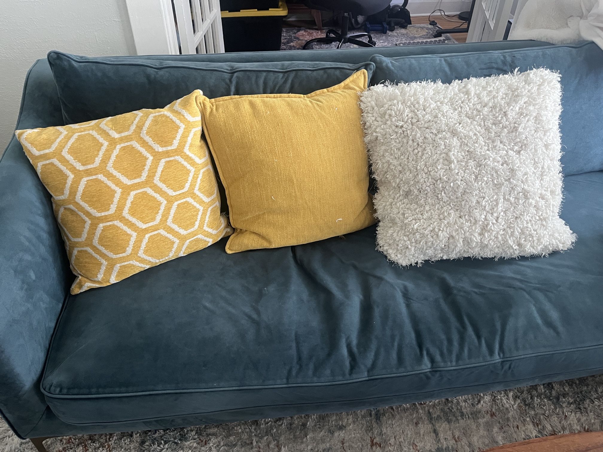7 Feather Pillows