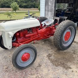 Ford Ferguson 9n