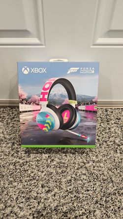XBOX Wireless Headset – Forza Horizon 6 Limited Edition – for XBOX Series X|S, XBOX One, PCs, and Cloud-Enabled Devices
