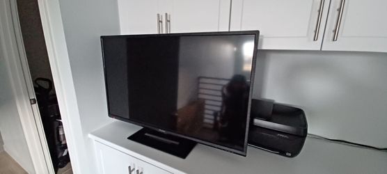 $30 42" Westinghouse Television