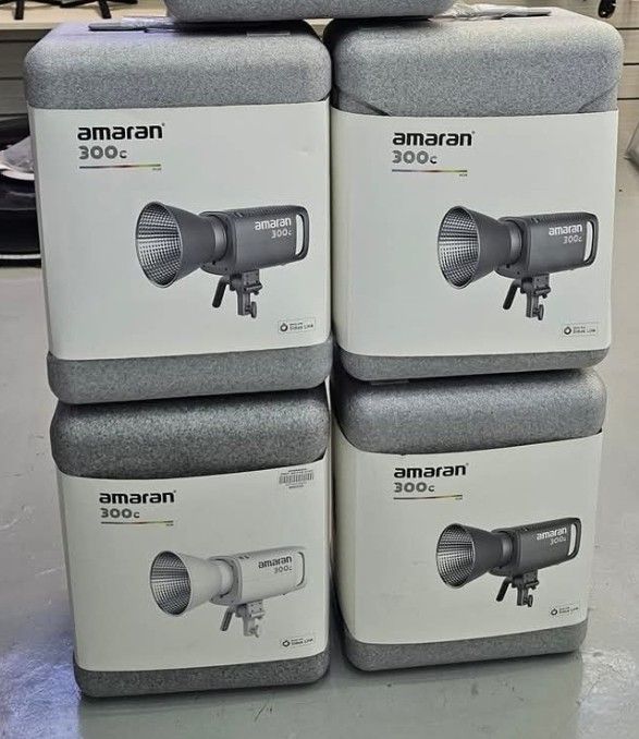 Amaran 300c RGB LED Video Light,Bowen Mount, 2,500K 7,500K CCT with G/M Adjustment, APP Control,Key Light,Studio Light,Photography Lighting Electronics & Media