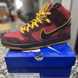 Nike Dunk High Premium SB ‘Iron Man’