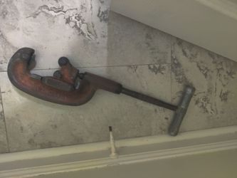 Heavy Duty Pipe Cutter Tool