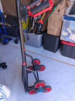 Dolly with 3 wheels