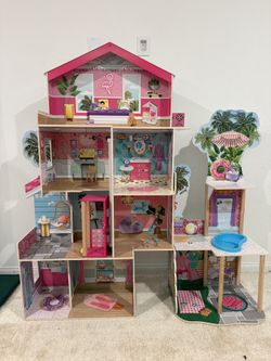 Kidkraft Pool Party Mansion Dollhouse