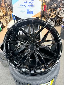 Aros de Honda accord, aros en color negro brillante. Disponibles en la tienda.