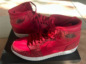 New, Never Worn Authentic Jordan 1 Retro Red Elephant Print Size 10 Mens