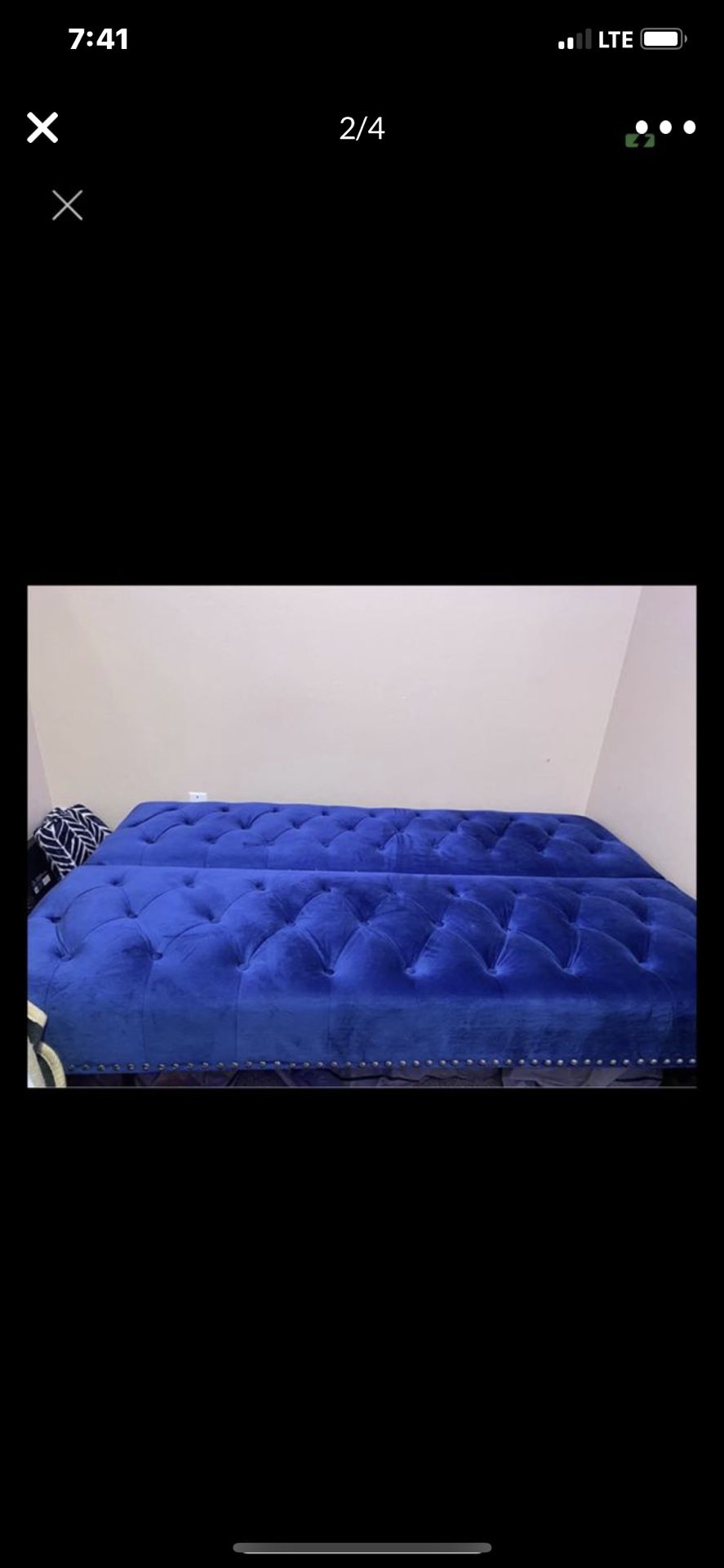 Beautiful cobalt blue futon in excellent conditions no pets no smoke nice and clean price is $275 I’m located in Fresno
