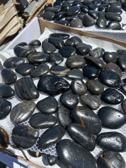 Pebble Rock Mosaic Floor and Wall Tile