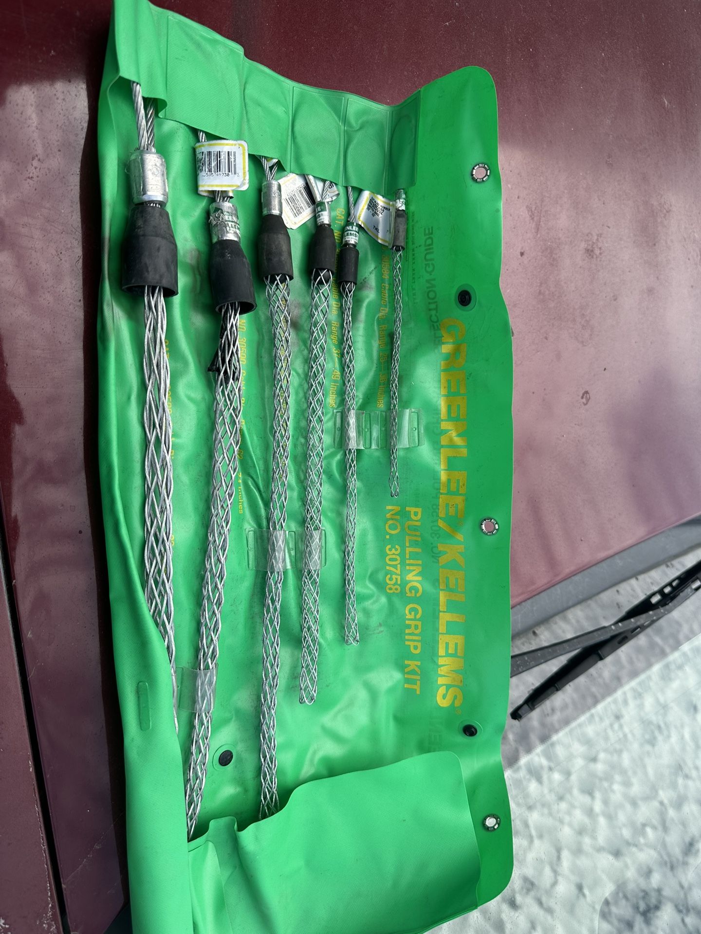 Wire Pulling Set