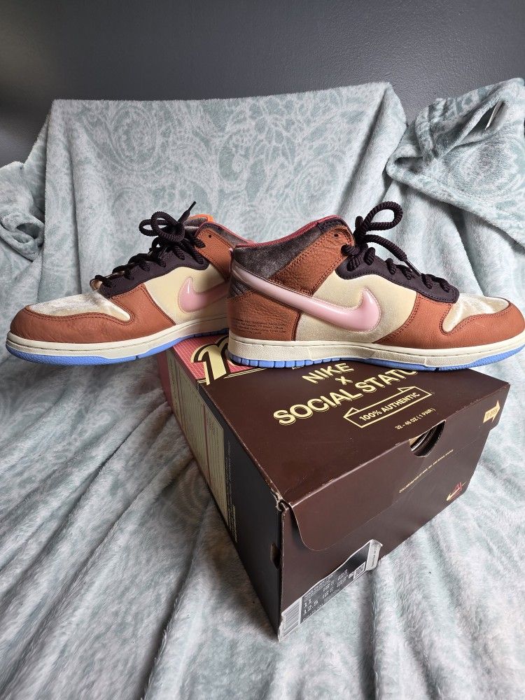 Nike Dunk X Social Status Chocolate Milk Size 11