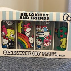 Hello Kitty Glassware Set