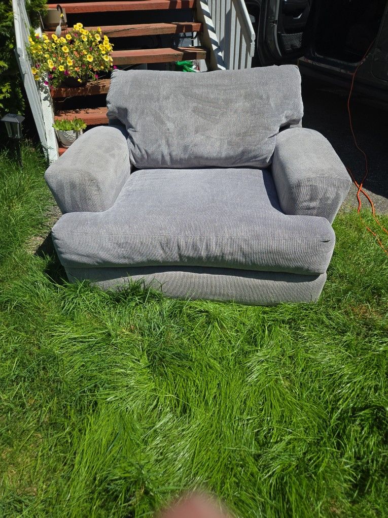 Free oversized chair