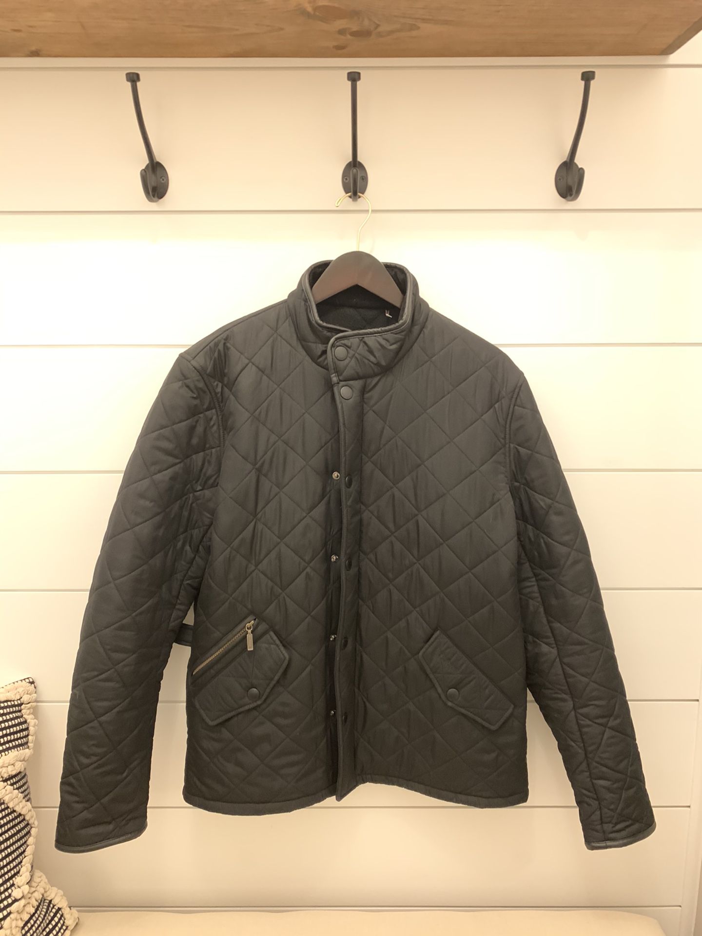 Barbour Powell Quilted Jacket (Black / Men’s Size M)