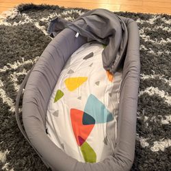 Lulyboo indoor/outdoor baby bassinet