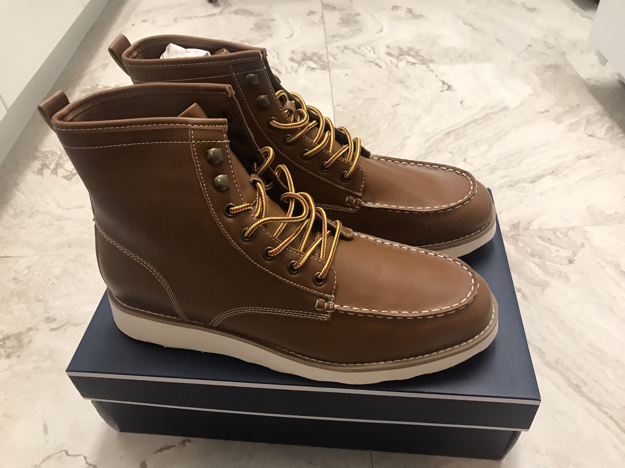 Brand New Men’s Club room Boots size 12 Brown    Sneakers Jacket Carhartt Patagonia Ll Bean Nike Adidas Ralph Lauren    Pick Up 61st And 1st  UES 