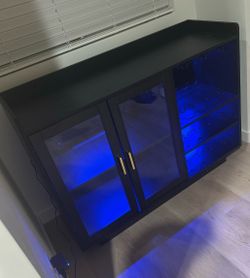 LED Bar with lock