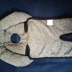 Grey And Black Head Support For Baby Carseat 