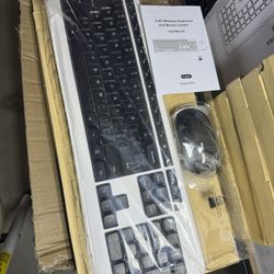 2.4G Wireless Keyboard and Mouse Combo