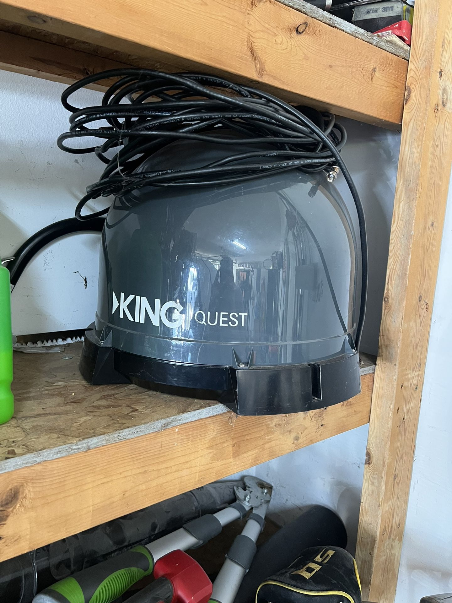 Quest Mobile Automatic Satellite