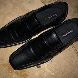 Men Dressing π Shoes Size 10.