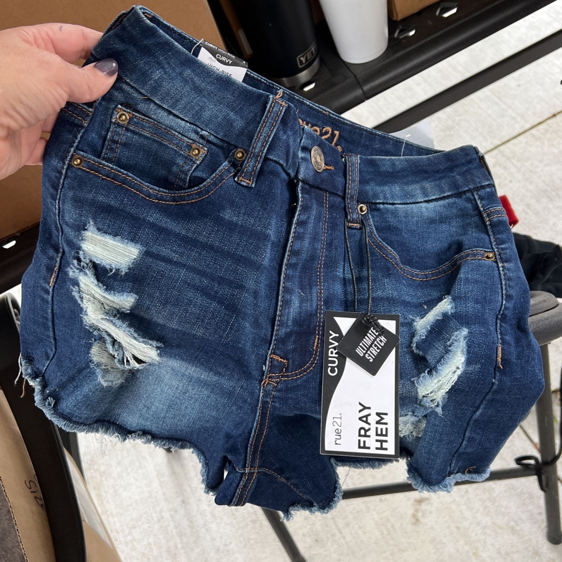 Rue 21 New W Tags Curvy Fray Hem Shorts High Rise Size 4,6