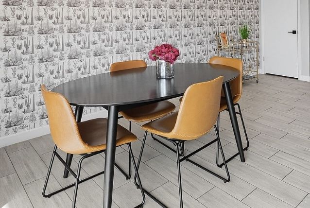 Dining Table And Chairs 