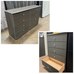 5 and 8 drawers dresser / Five and eight drawers dresser / Cajoneras / Comodas