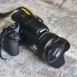 New Nikon P1000 and SD card 64gb