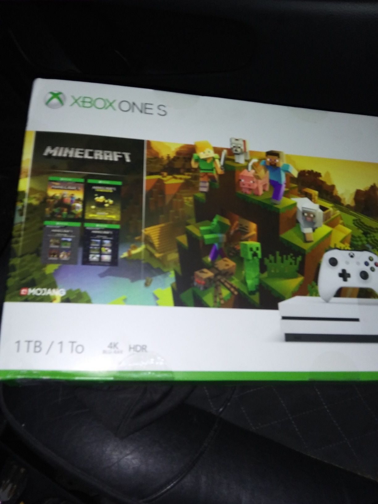 Xbox one s 1tb Minecraft bundle
