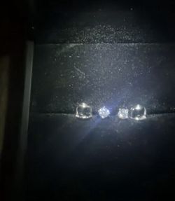 Diamond Earrings 