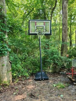 Basketball hoop