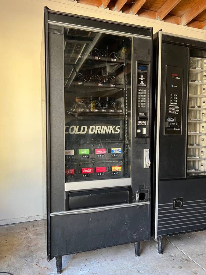 Crane National 484 Combo Snack & Soda Vending Machine
