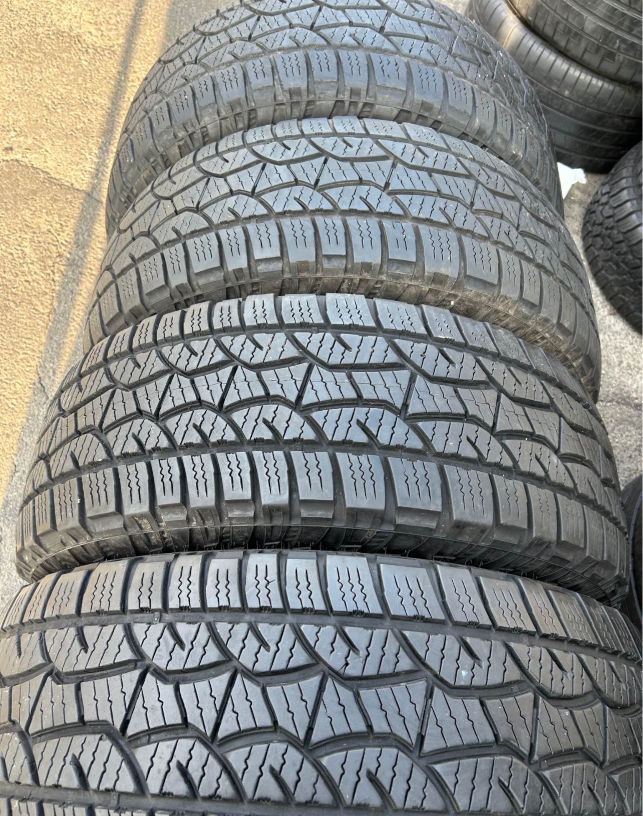 275 70 18 cooper Tires with 80% of useful life all 4 Seth de Llantas Con 80% de vida las 4