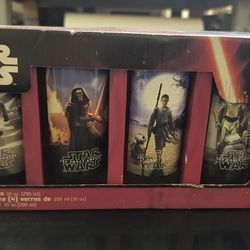 Star Wars official 4x Glasses NIB