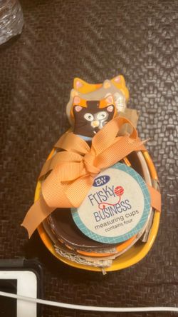 Warehouse Frisky Business ceramic nesting cat measuring cups