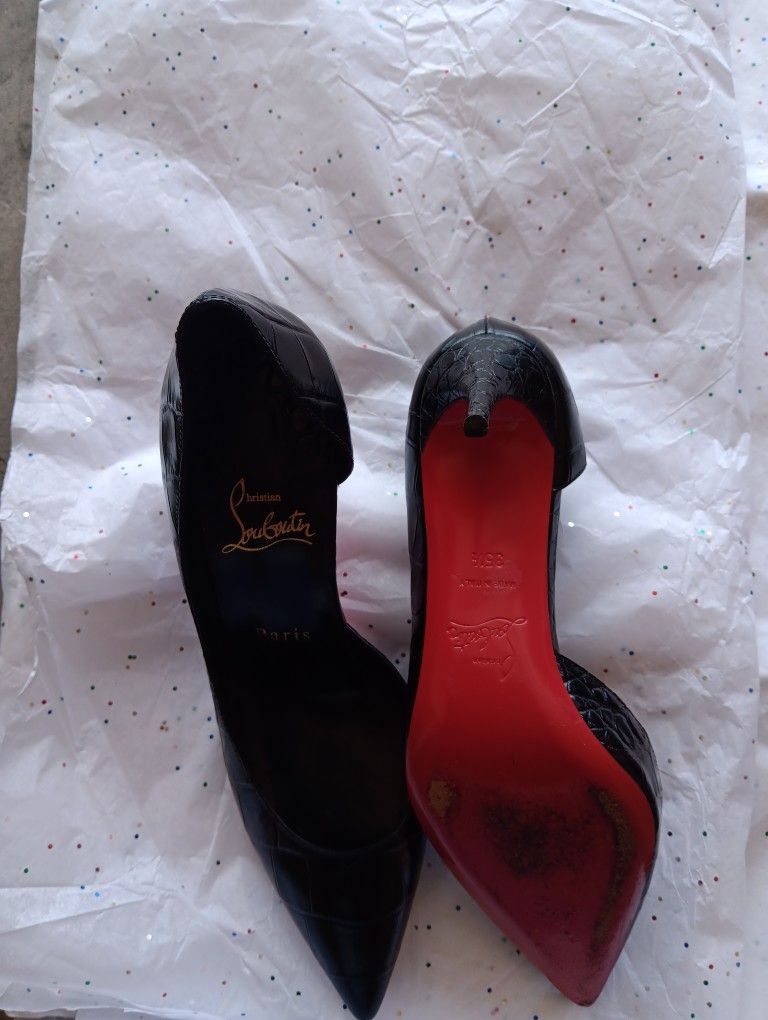 Shoes (Redbottoms)
