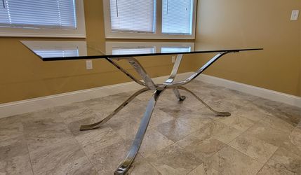 Elegant Glass Dining Room Table