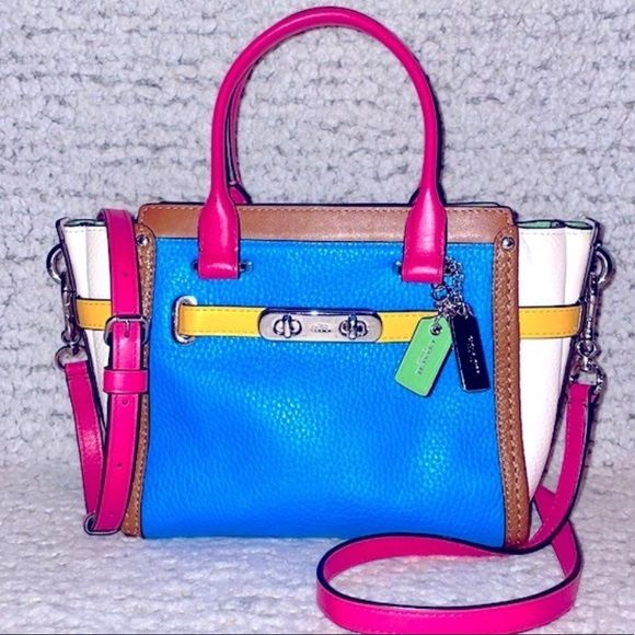 Coach Swagger 21 In Rainbow