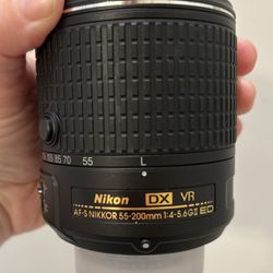 Nikon 55mm -200mm Lens