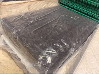 QUEEN MÁTTRESS BEAUTYREST BLACK