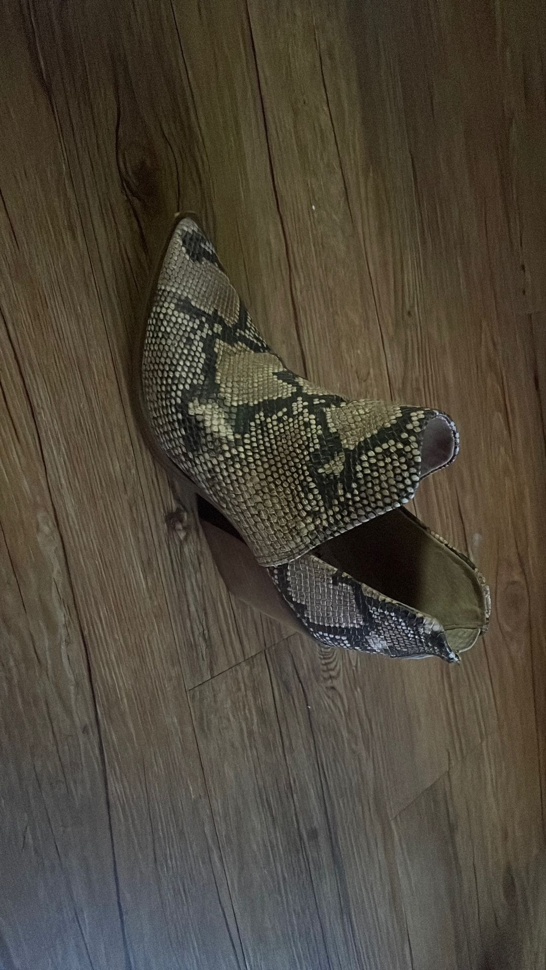 Boots 👢🐍