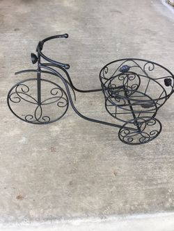 Small bike planter.