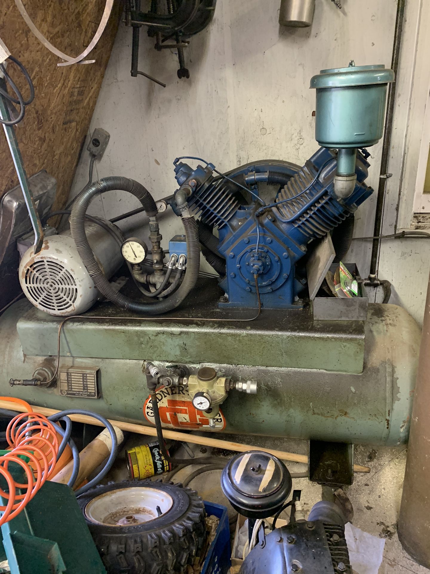 Large Leroi Dresser Air Compressor