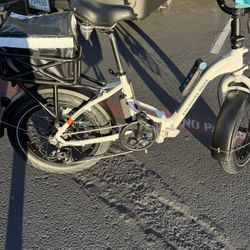 RAD Expand5 Foldable White Like New 