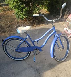 Periwinkle Blue/Matte Blue Huffy Cranbrook 24" Women's Cruiser Bike.