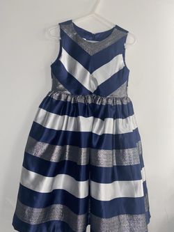 Beautiful New Years Dress Or For Any Occasion For Your Princess👸 