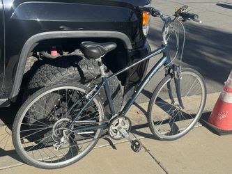 Giant Cypress Road Bike